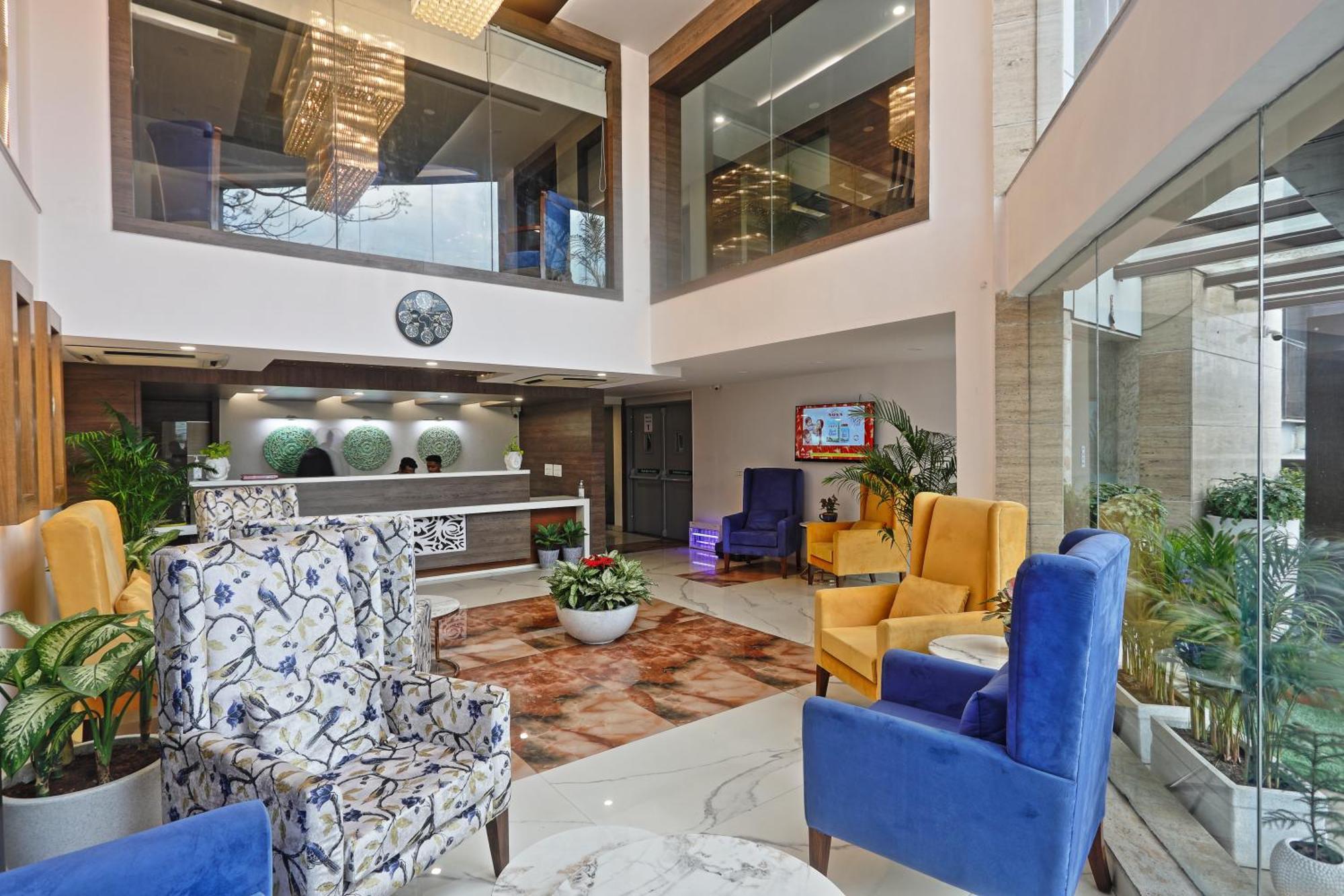Hotel Oxmo Delhi Airport With Free Airport Transsfer New Delhi Exterior photo