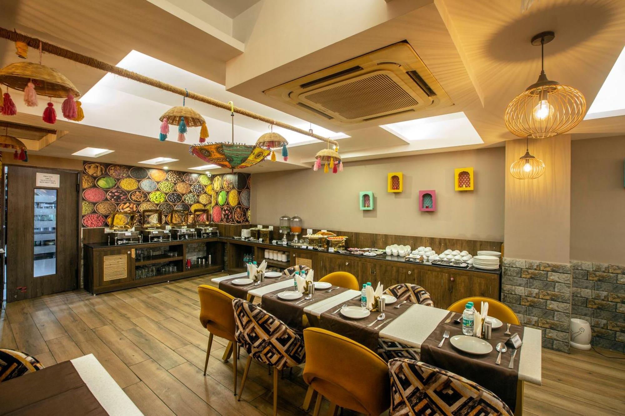 Hotel Oxmo Delhi Airport With Free Airport Transsfer New Delhi Exterior photo