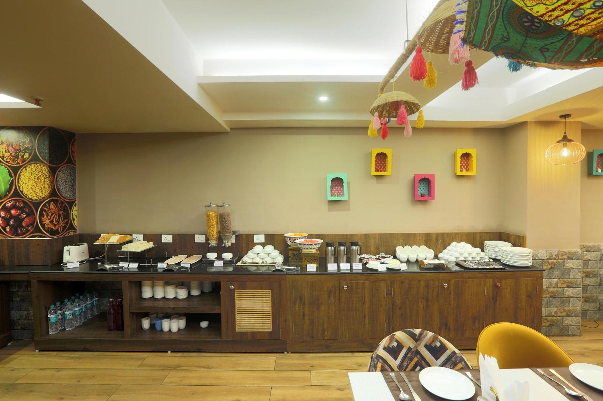 Hotel Oxmo Delhi Airport With Free Airport Transsfer New Delhi Exterior photo