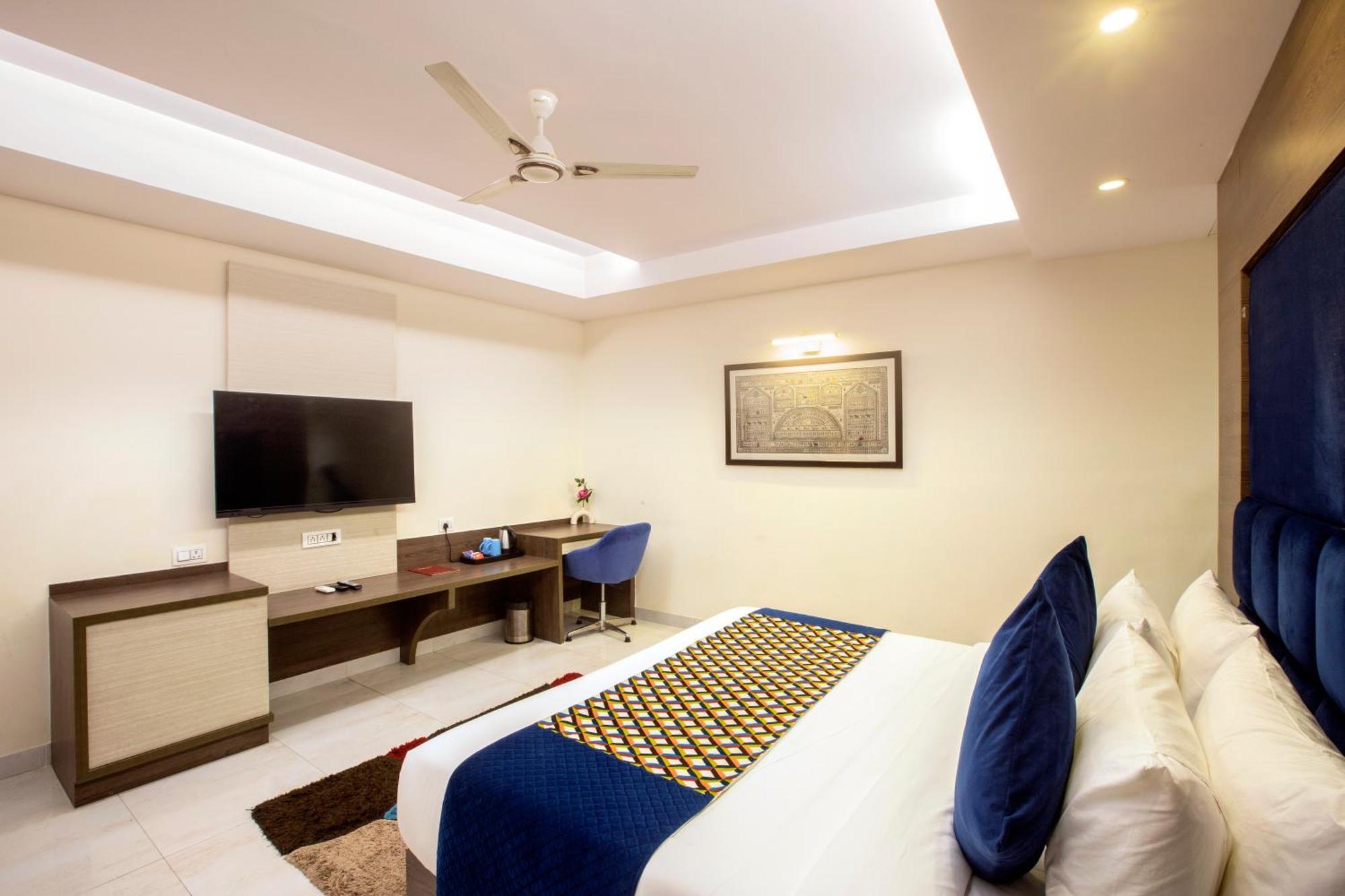 Hotel Oxmo Delhi Airport With Free Airport Transsfer New Delhi Exterior photo