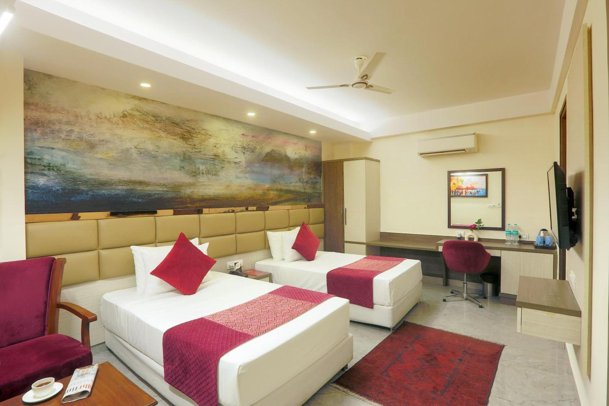 Hotel Oxmo Delhi Airport With Free Airport Transsfer New Delhi Exterior photo